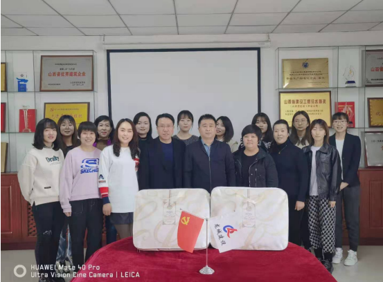 情系員工，龍城公司三八婦女節(jié)發(fā)放暖心福利